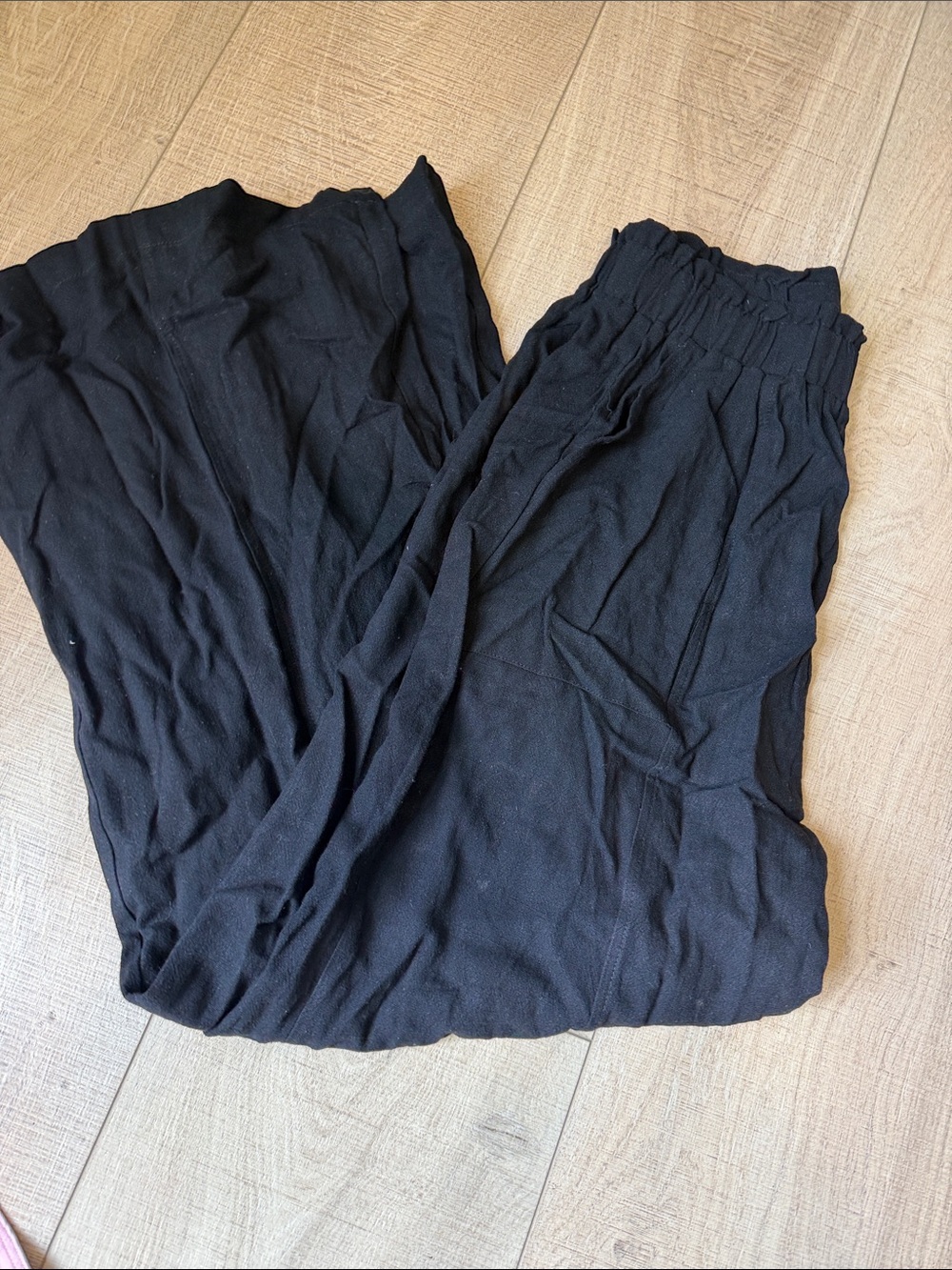 Women’s Black Linen Flowy Pants